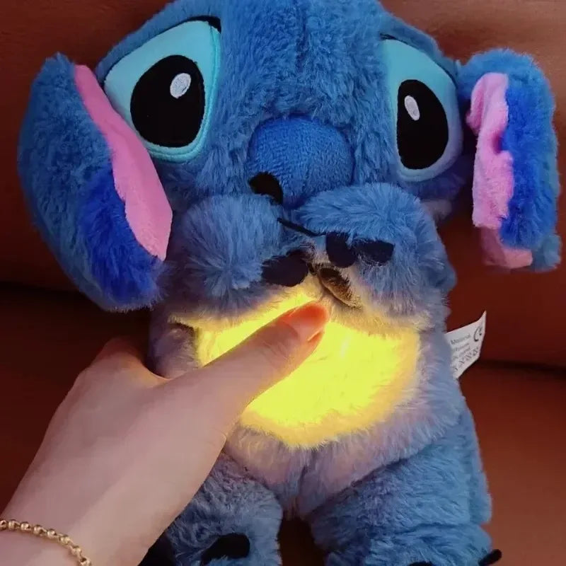 Stitch Pelúcia com Luz e Música - O queridinho do Momento -  Uma Explosão de Fofura!